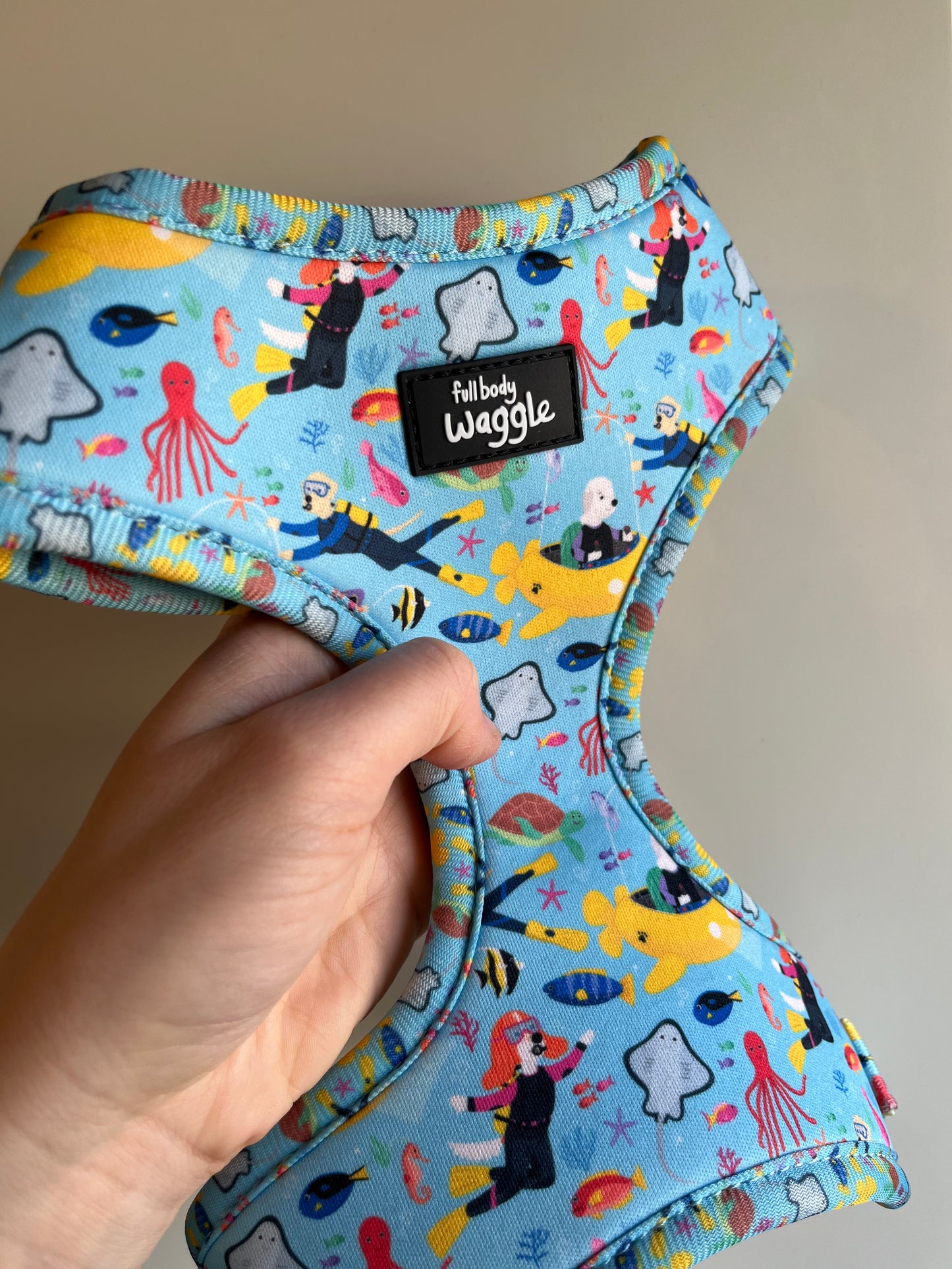 Dogs under the sea - adjustable harness