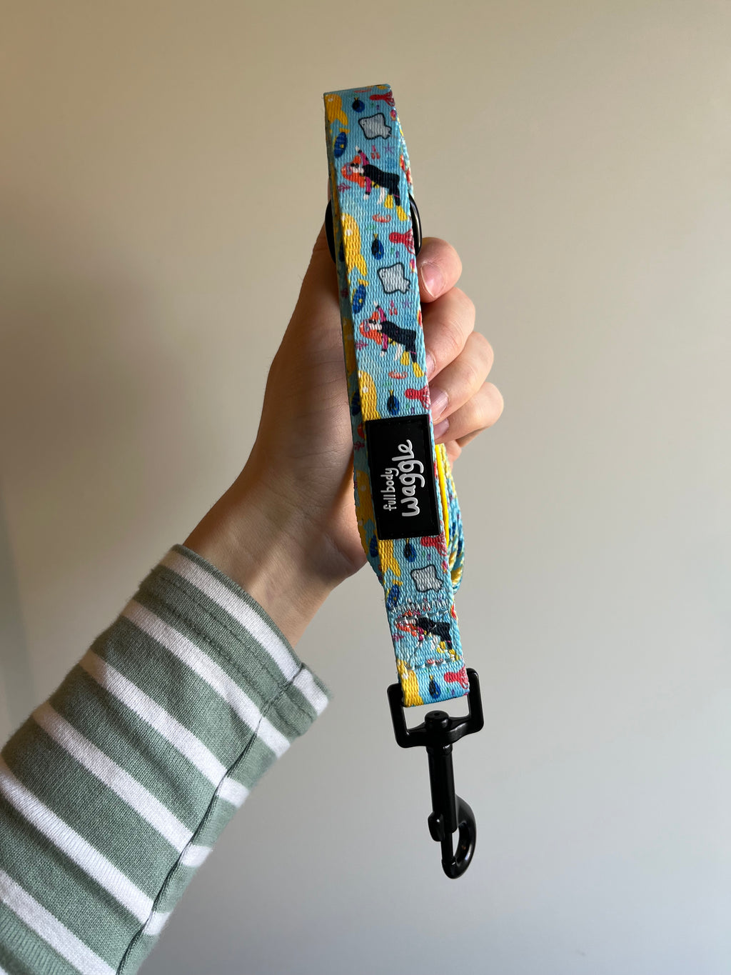 Dogs Under the Sea - Adjustable harness and lead